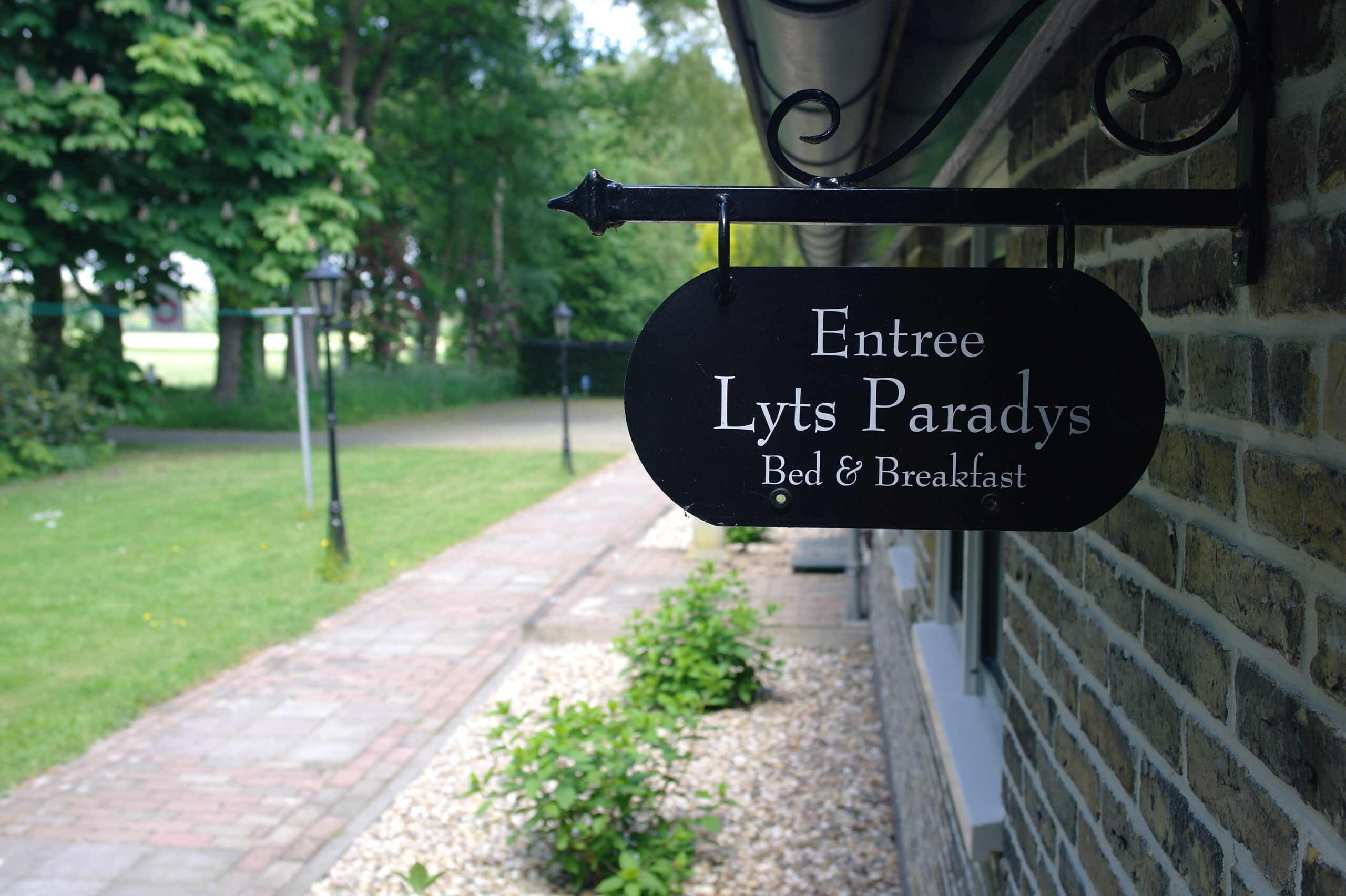 entree Lyts Paradys